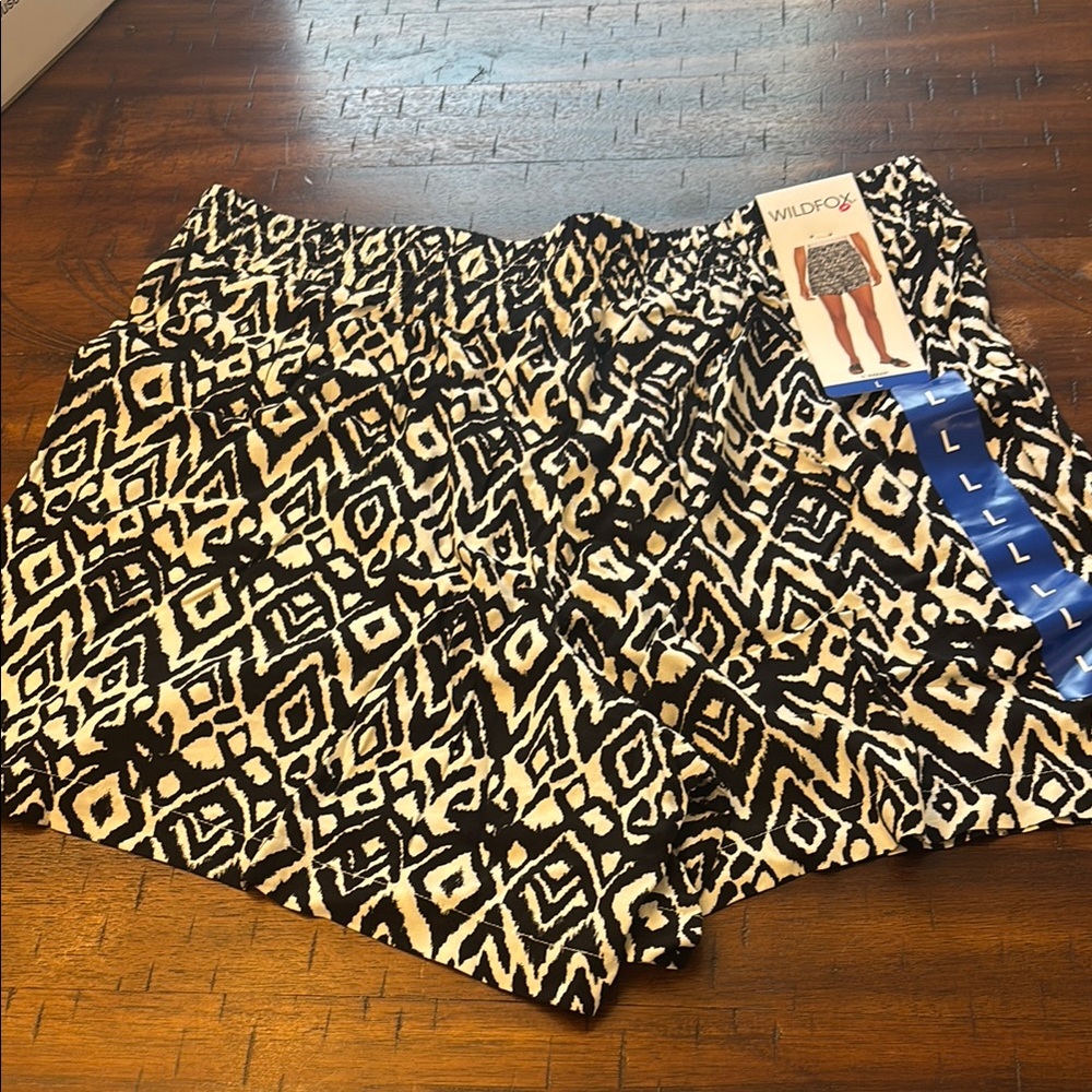 NWT Wildfox Geometric Black and White Shorts